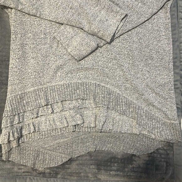 Vera Wang Gray Sweater - Picture 3 of 6